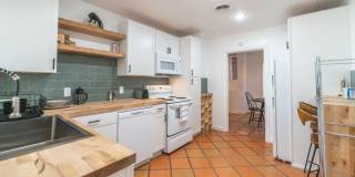 AUGUST PRE-LEASE! ADORABLE 3 bedroom! Gallery 9