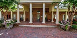 Midtown Village 3 Bed/3 Bath Condo! Available Fall 2026! Gallery 1