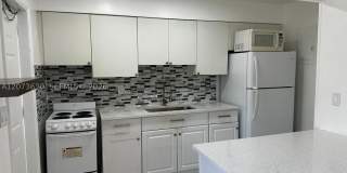 2115 N 17th Ct Gallery 1