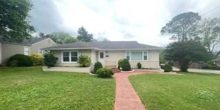 Beautiful 4BR Huntsville Home Near Downtown Gallery 1
