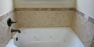 Wonderful 3 bed + bonus, 2.5 bath, & 3 car in Edmond Gallery 9