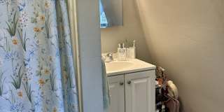 500 Main Street unit: Upper Front Gallery 12