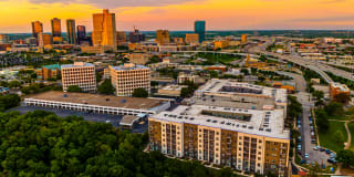 The Drake on Summit Gallery 1