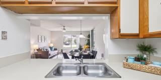 Lakeside Glen Gallery 28