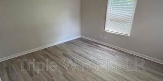 2205 South Martin Street Gallery 9
