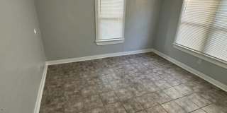 Fully Renovated 2/1 Single Family House Available for Immediate Rent! Gallery 13