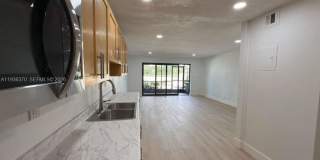 9001 Jacaranda Ln Gallery 4