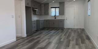 Remodeled 2 Bedroom 1 Bath Apartment With Garage Gallery 1