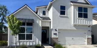 Beautiful Four Bedroom Three Bath Home Located in Granit Bay Gallery 1