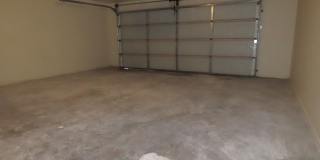 South Tyler! 3 Bedroom, 2 Bath Duplex w/Garage Gallery 26