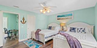 9004 Polly Ave Gallery 21