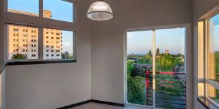 Mad Flats - Live Bold. Work Free. Play Capitol Hill. Gallery 22