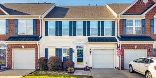 Fabulous 3 bedroom 2.5 bath townhome in Autumn Cove of Lake Wylie with Garage! Gallery 1