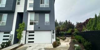 South Everett Townhome Gallery 1
