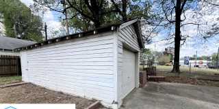 252 East Edwin Circle Gallery 19