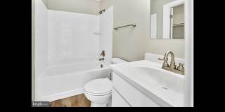 Charming 4BR House in North Beach with Yard Gallery 13