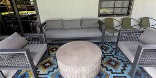 1304 Stratford St Gallery 24