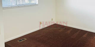 699 N 600 W - 1 Gallery 28