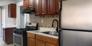 91 Henry St Gallery 1