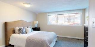 137 Glenville Avenue Gallery 12