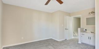 5940 Laguna Drive Gallery 27