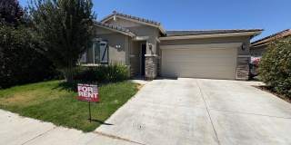 Comfortable NW Visalia Home Rent Ready! Gallery 1