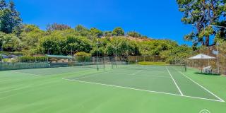 Spacious 2BD/2BA Condo in Hillcrest with Private Balcony, Community Pool & Tennis Court Gallery 23