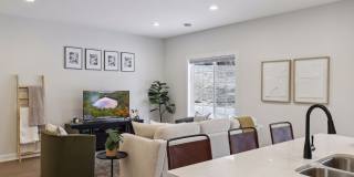 Model 3 Bedroom Town Home Gallery 13