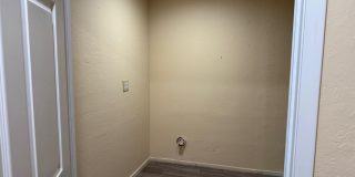 2101 W BETHANY HOME Road Gallery 30