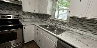 Beautiful home near Aksarben! Gallery 11