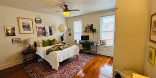 2 bedroom, 2.5 bathroom brick townhouse Gallery 6