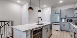 LUXURY 3-BEDROOM TOWNHOUSE AT GRAYSON HOUSE Gallery 18