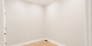 1014 W George Street Gallery 10