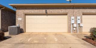 525 W Mossyleaf Drive Gallery 39