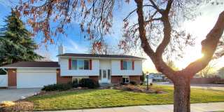East Sandy single family home! Luxury you CAN afford! East Sandy single family home! Luxury you CAN afford! Gallery 1
