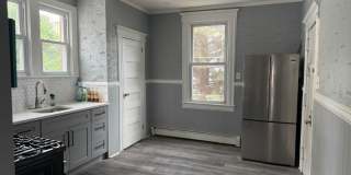 31 Tappan St Gallery 4