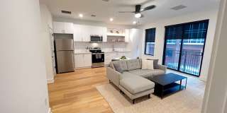 Broadway 385 Gallery 6