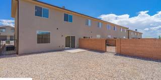 Pet friendly 3 Bedroom Townhome in Washington! Gallery 27