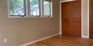 3BR/3BA with FP, fenced front yard, lots of beautiful upgrades! Gallery 10
