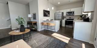 The Bungalows on the Lake - Block C Gallery 415