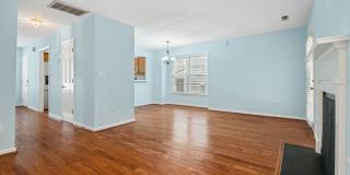 Woodcroft End of Unit Townhouse with Large Bedrooms Gallery 6