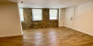 Andrews Court Gallery 21