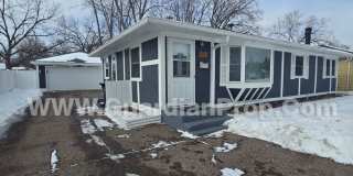 Move-in Special! Crystal Single Family Home, Fenced Yard, 2 Car Garage, Avail March Gallery 1