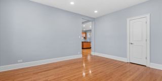 4139 w leland Gallery 1