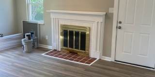 Knoxville 37920 - Very nice updated 2 bedroom home in South Knoxville for rent. - Contact Lisa Vineyard and Shannon Russell (865) 216-9334 Gallery 7