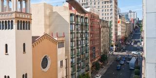 The Taylor Suites Gallery 7