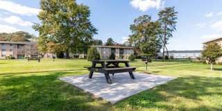 Woodside Gallery 20