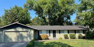 Very Nice 3 Bedroom 2 Bath Home-Located on a Corner Lot Gallery 4