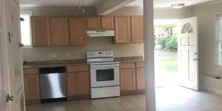 1529  Thomas ave - C Gallery 1