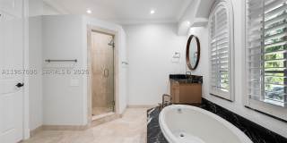 827 SE 2nd Ct Gallery 23